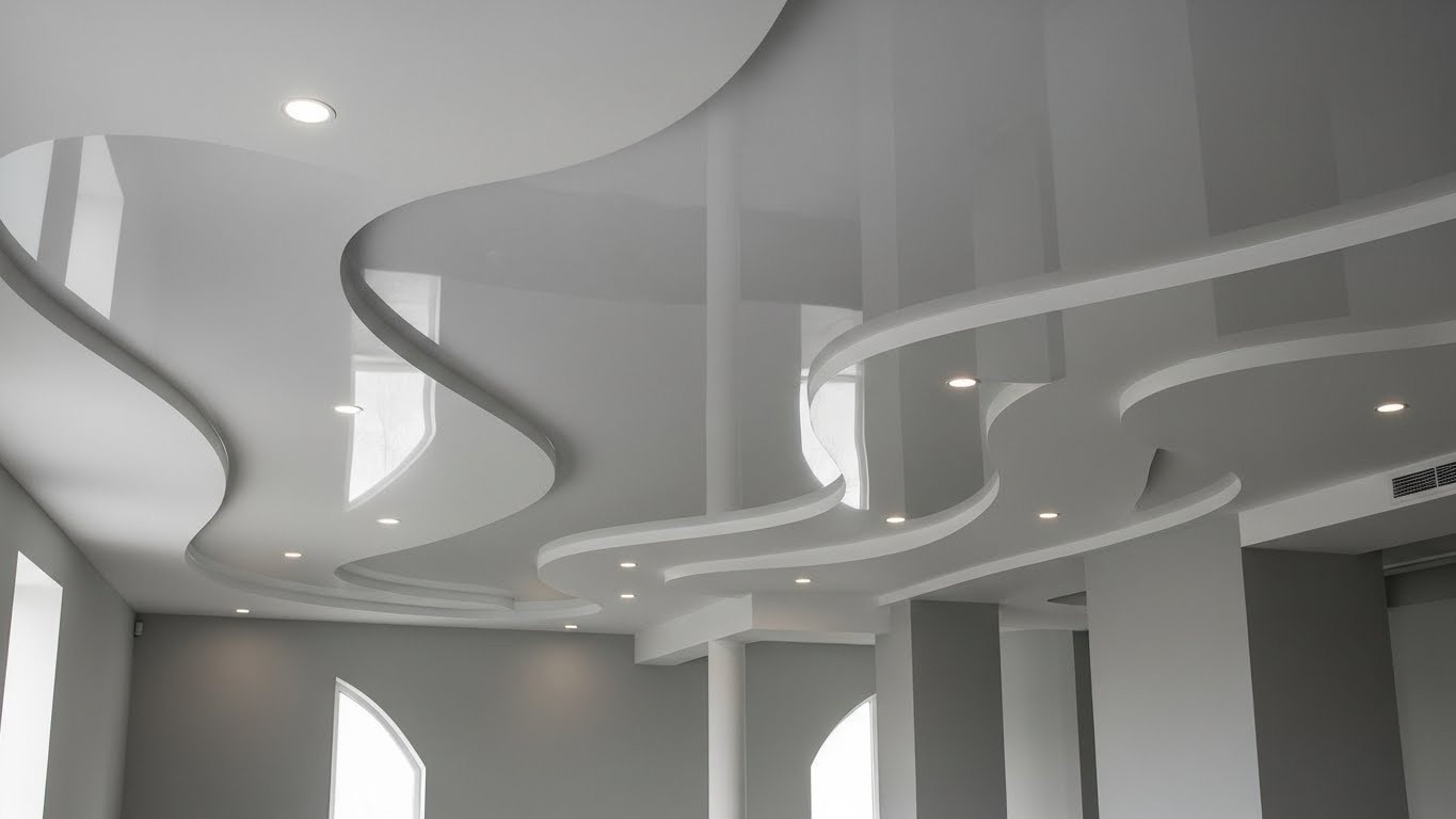 Натяжной потолок с криволинейной геометрией глянцевый