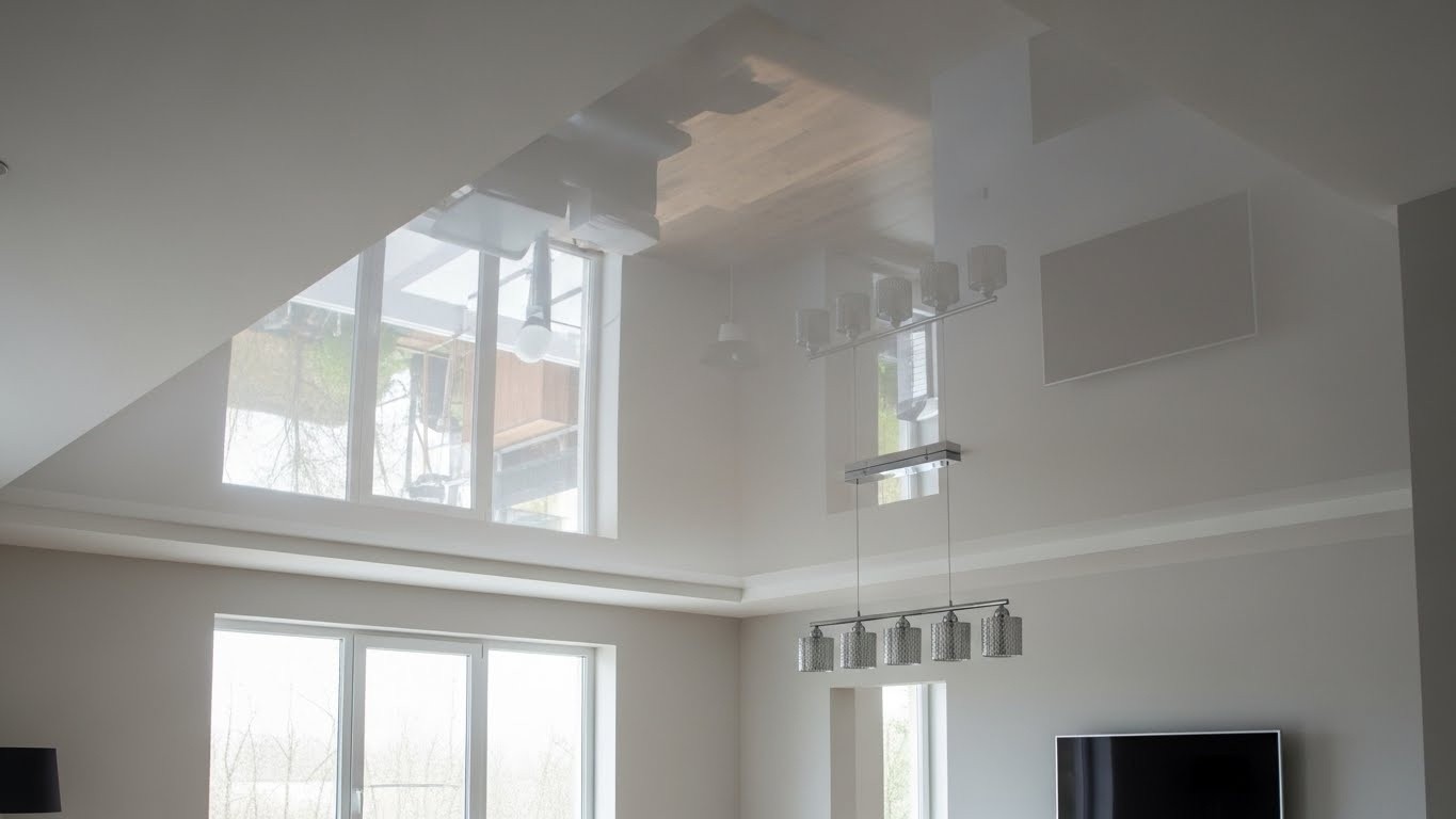 Натяжные потолки глянцевые